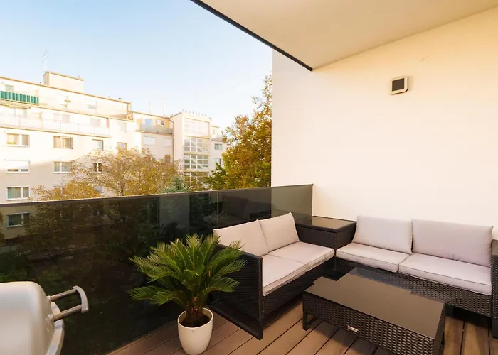 Melody - Modern & Spacious With Terrace Vienna