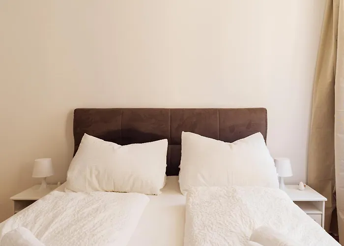 Melody - Modern & Spacious With Terrace 4*