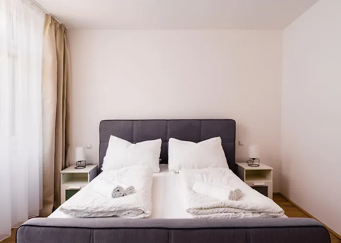 Melody - Modern & Spacious With Terrace 4*