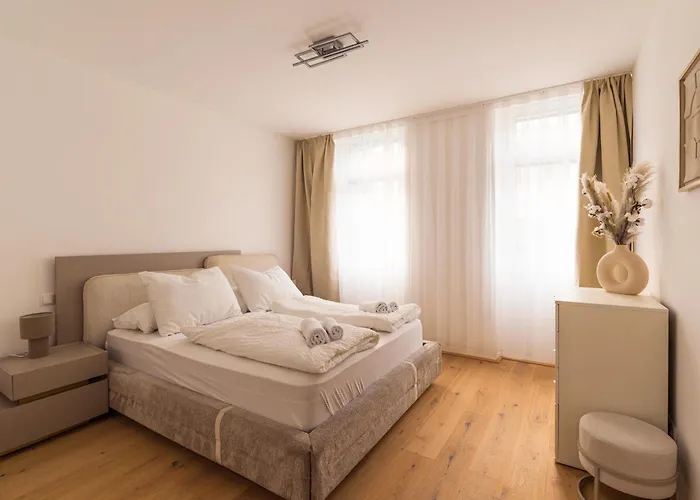 Melody - Modern & Spacious With Terrace 4*