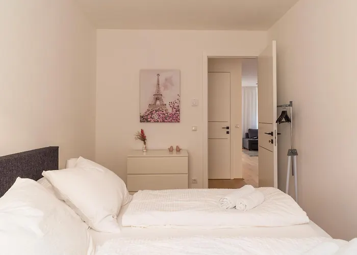 Melody - Modern & Spacious With Terrace Aparthotel 4*