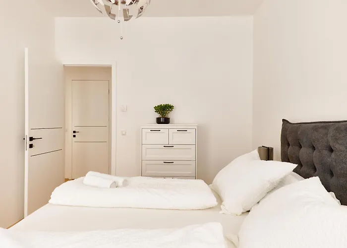 Melody - Modern & Spacious With Terrace Vienna