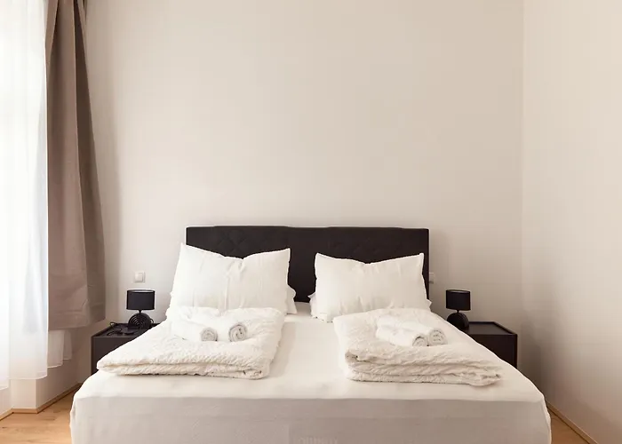Melody - Modern & Spacious With Terrace Aparthotel 4*
