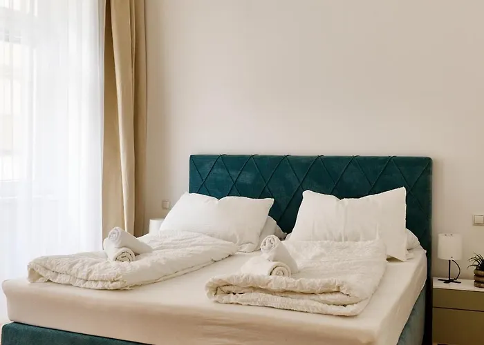 Melody - Modern & Spacious With Terrace
