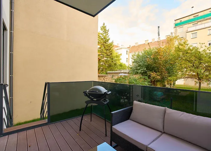 Melody - Modern & Spacious With Terrace Vienna